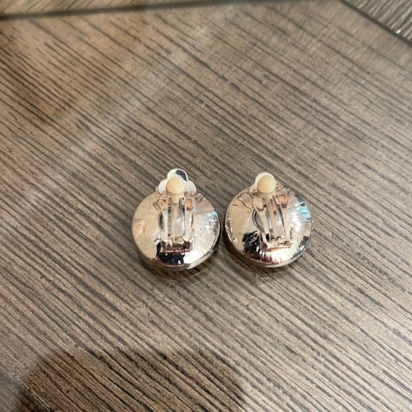 Vintage Topaz / Yellow Round Cut Glass Rhinestone Clip Earrings - Picture 9 of 14